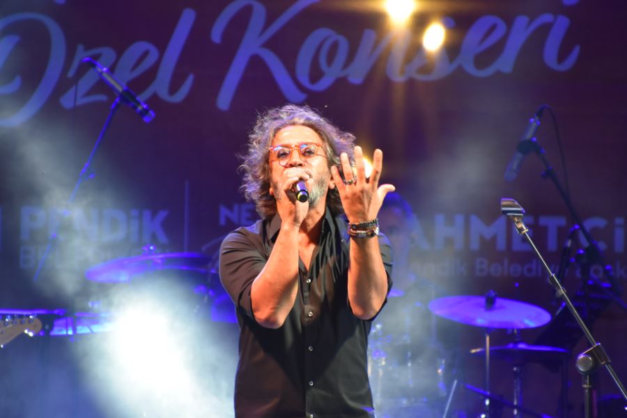 30 AĞUSTOS ZAFER BAYRAMINDE FETTAH CAN PENDİKLİLERİ BÜYÜLEDİ