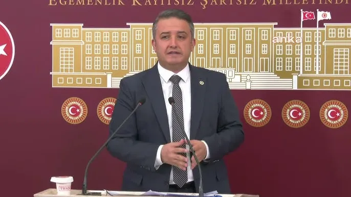 ŞAHİN, “TÜRKİYE’NİN KÖKLÜ BİR EĞİTİM REFORMUNA İHTİYACI VAR.”