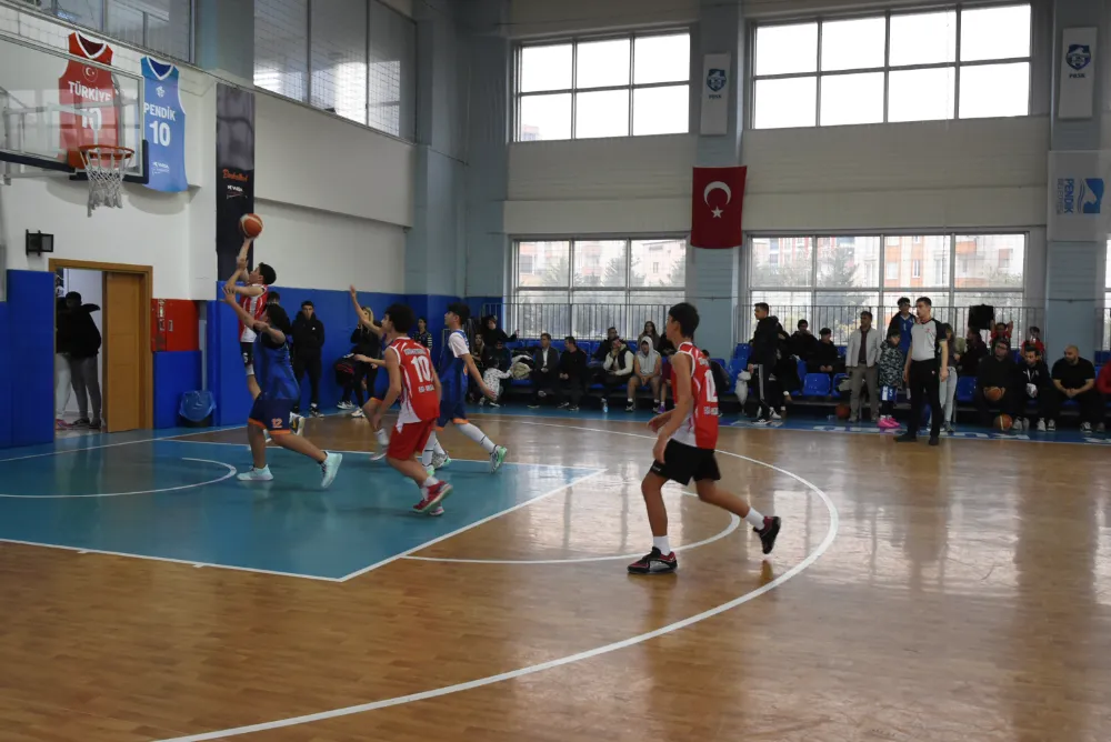 PENDİK’TE 3X3 BASKETBOL ŞÖLENİ TAMAMLANDI