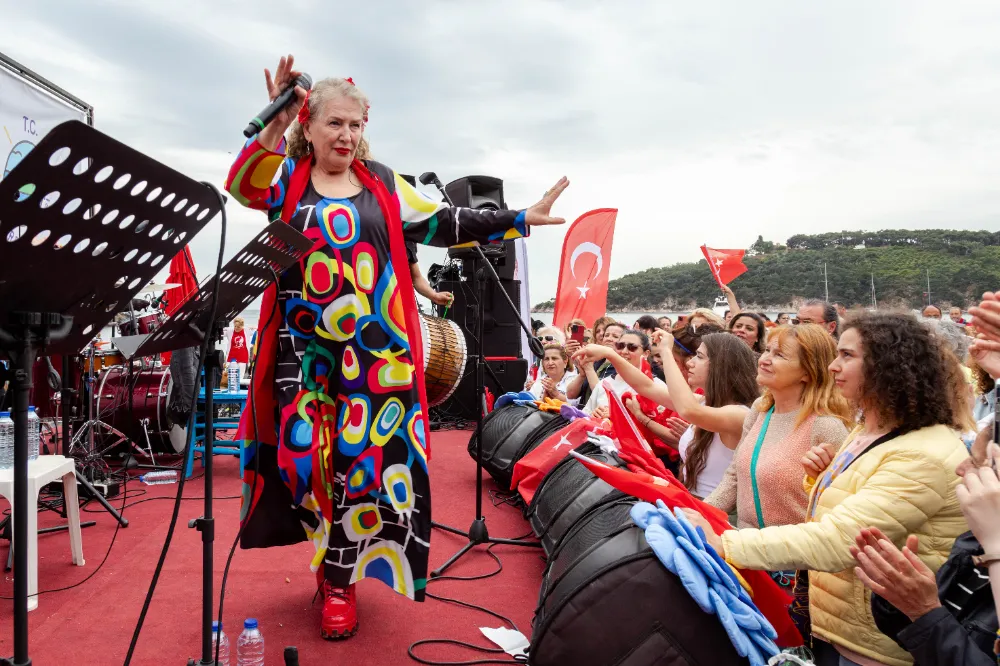  ÇAM LİMANI’NDA BAYRAM COŞKUSU