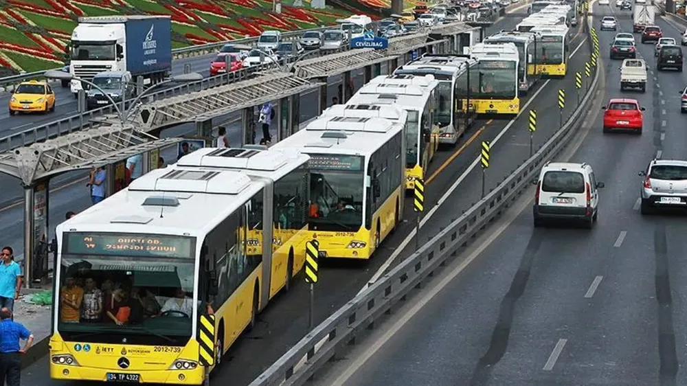 İSTANBUL’DA TOPLU TAŞIMAYA %35 ZAM: GÜNCEL VAPUR FİYATLARI BELLİ OLDU