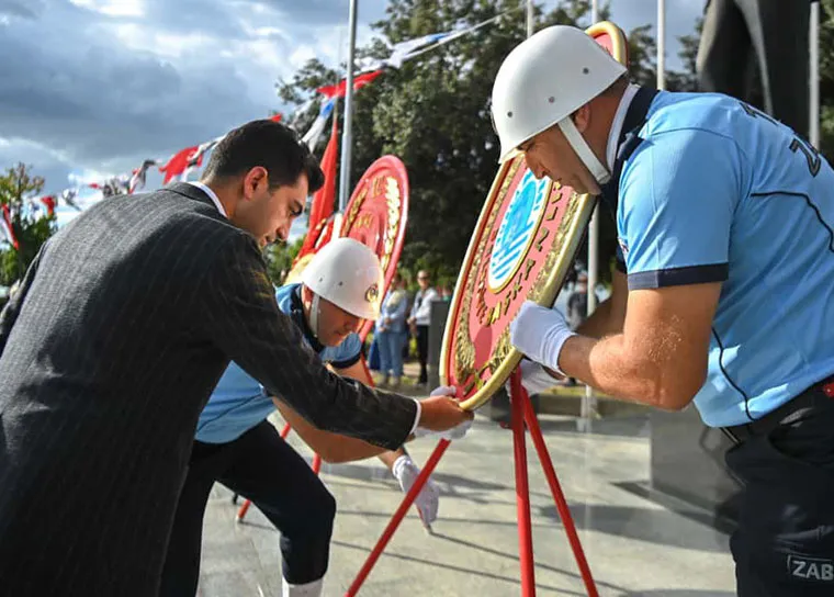 TUZLA’DA 19 EYLÜL GAZİLER GÜNÜ TÖRENLE KUTLANDI